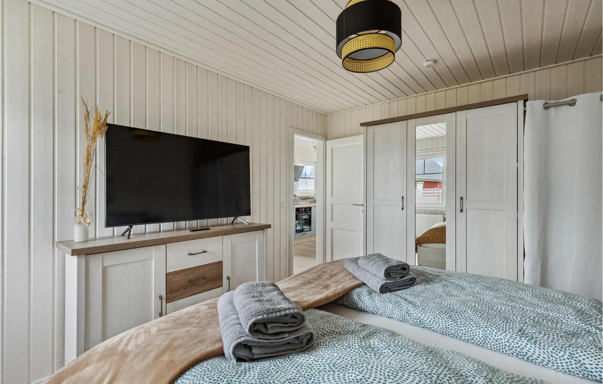 2 Bedroom Pet Friendly Home In Zerpenschleuse エクステリア 写真